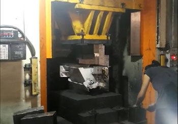 耐火磚成型自動化，工作更輕松